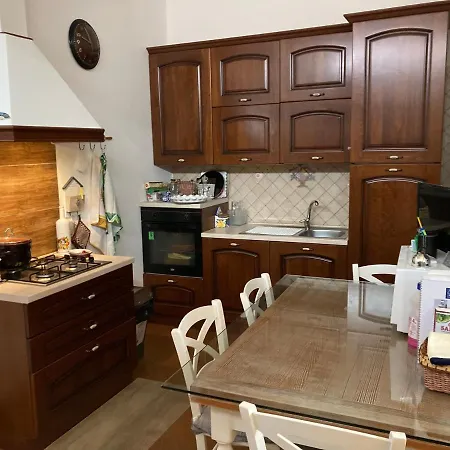 Domus Bed & Breakfast 3*