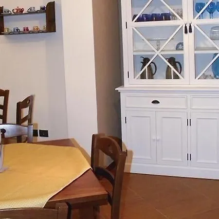 Domus 住宿加早餐酒店 莫杜尼奥